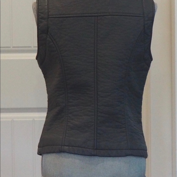 Black faux leather vest - Picture 4 of 5